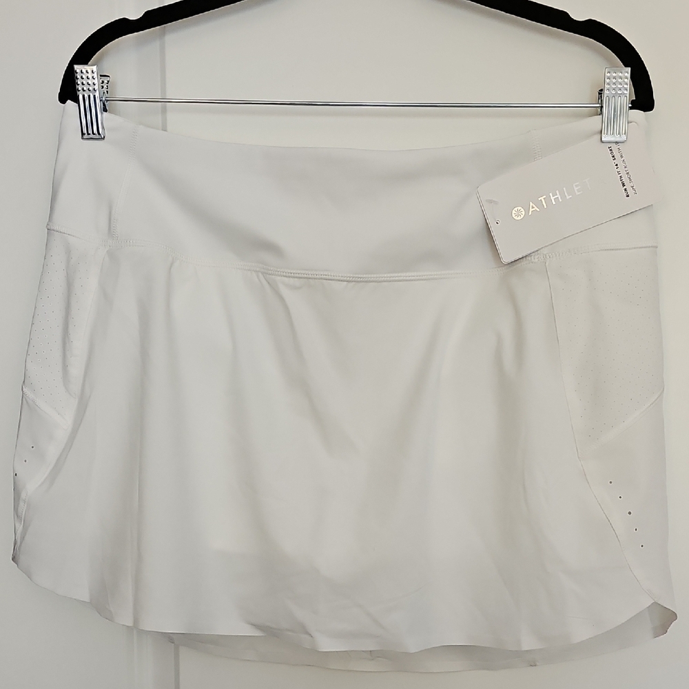 NWT Athleta Run With It Skort 14"